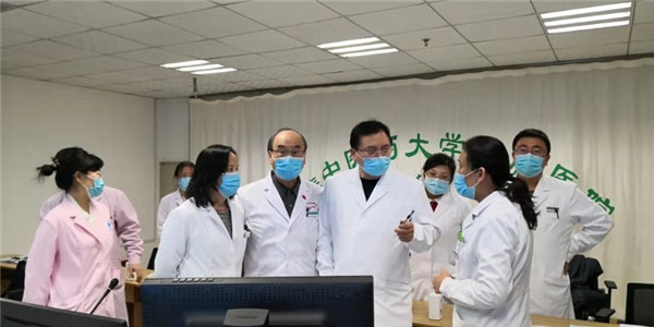 主委冷向阳组织中医专家部署疫情防治工作.jpg